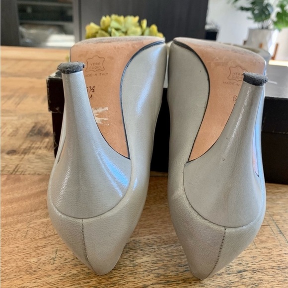 1970s Yves Saint Laurent Heels Leather Pointed
Toe 3" heels Vintage Size 6.5 - Picture 12 of 16